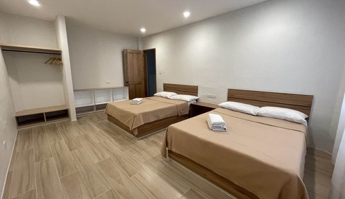 Suite, 3 Bedrooms