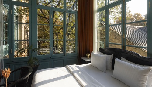 Deluxe Double or Twin Room, Bathtub, City View