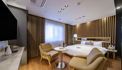 Premier Double Room
