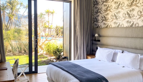 Comfort Room, 1 King Bed, Patio, Mountain View (6)