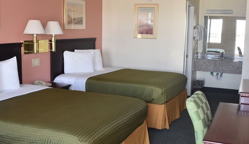 Economy Double or Twin Room, Smoking