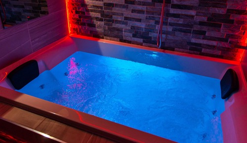 Executive Apartment, Accessible, Private Bathroom (Jacuzzi - Apartment 1)