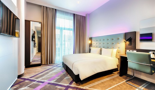 Double Room, Roll-in Shower