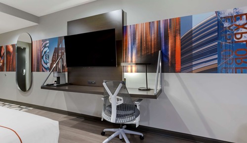 Standard Room, 1 King Bed, Accessible, Balcony (Walk-in Shower;Larger Room)