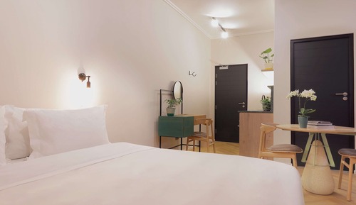 Studio, 2 Twin Beds