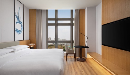 Standard Room, 1 King Bed