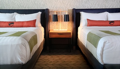 Deluxe 2 Queen Room