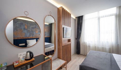 Deluxe Single Room