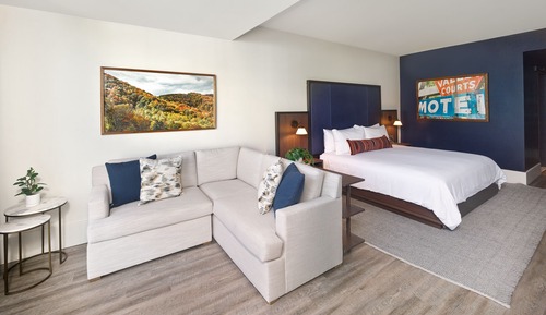 Signature King Suite