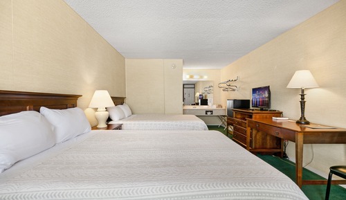 Basic Room, 2 Queen Beds