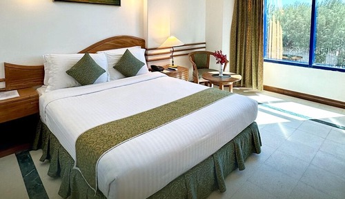 Deluxe Double Room, 1 Double Bed, Non Smoking, City View
