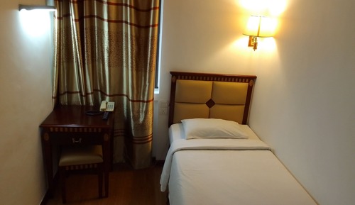 Deluxe Single Room