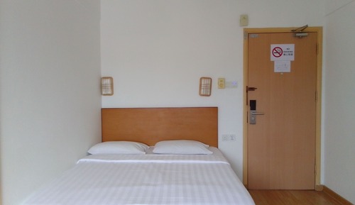 Superior Room, 1 King Bed