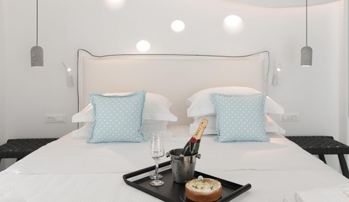 Luxury Suite, 2 Bedrooms (Heated Private Pool)
