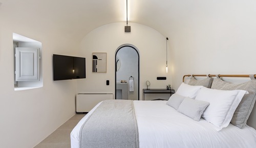 Junior Suite with Indoor Jacuzzi