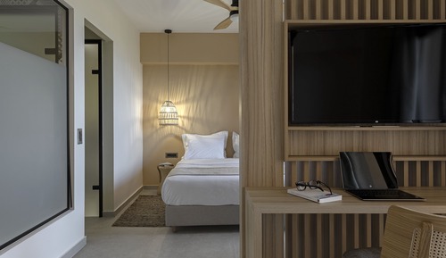 Deluxe Room, Balcony