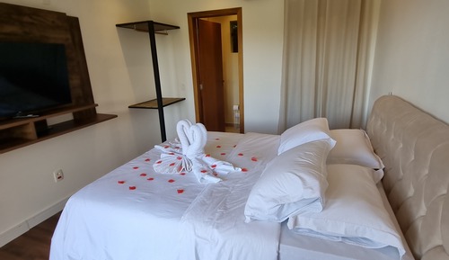 Romantic Room, 1 Queen Bed, Mountain View, Ground Floor
