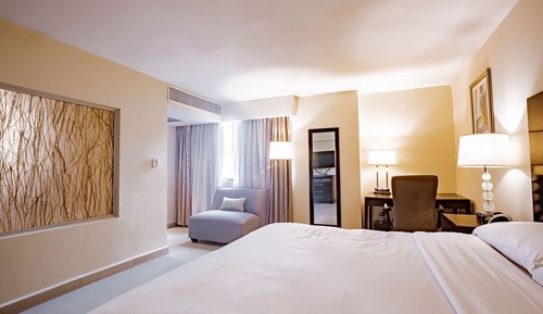 Junior Studio Suite