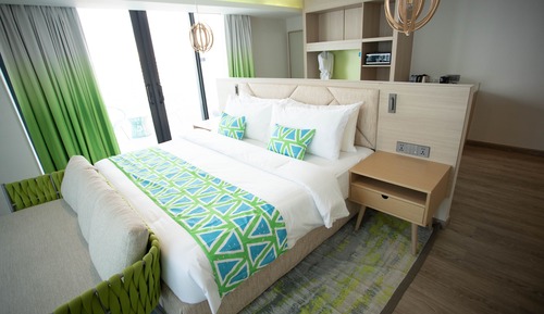 Suite with Private Pool (Sky Suite)