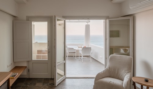 Superior Suite with Sea View and Outdoor Hot Tub