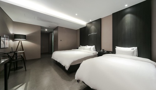 Room (*Renewal special price* Family twin h)