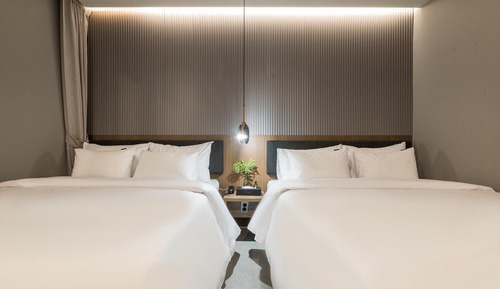 Room (Suite - Party room Non-smoking (Two b)