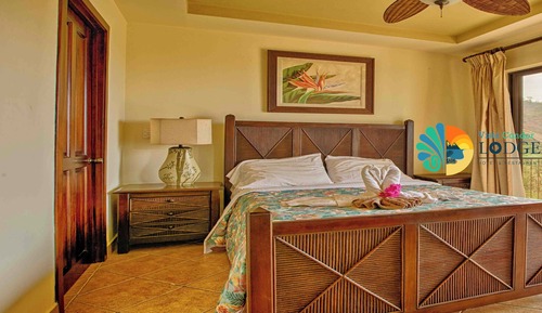 Deluxe Condo, 2 Bedrooms, Partial Ocean View, Tower