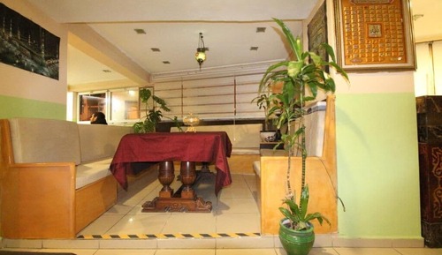 City Triple Room