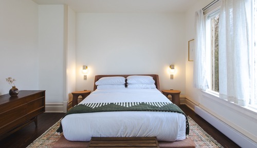 Queen Suite Colden