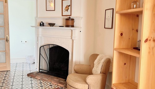 King Studio with Fireplace