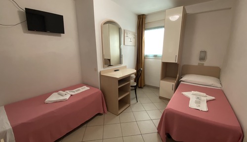 Standard Twin Room, Ground Floor