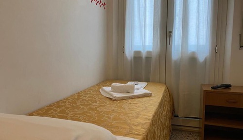 Basic Single Room