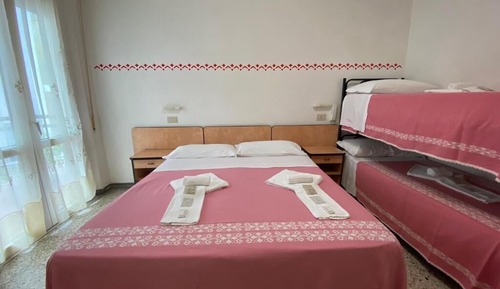 Economy Quadruple Room, Balcony