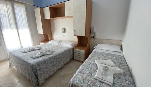 Standard Triple Room, Balcony
