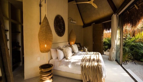 Premier Room (Moon)