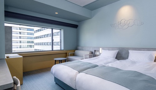 Hollywood Twin A Room, Electronic Cigarettes Only