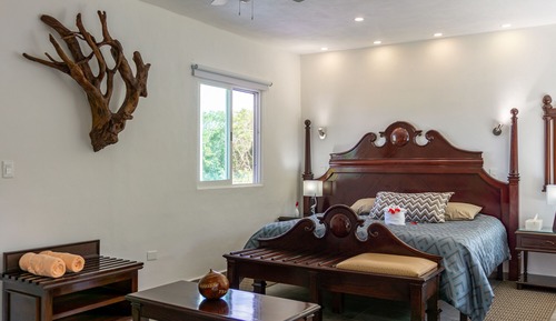 Deluxe Suite, Balcony