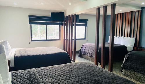 Premium Quadruple Room
