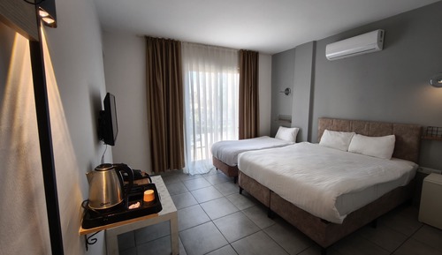 Standard Triple Room (without balcony)