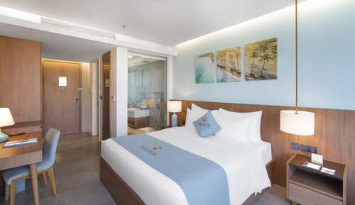 Deluxe Double Room, 1 Queen Bed, Balcony, Beach View
