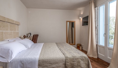 Double Room, 1 King Bed, Balcony