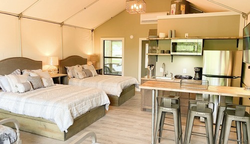 Deluxe Cabin