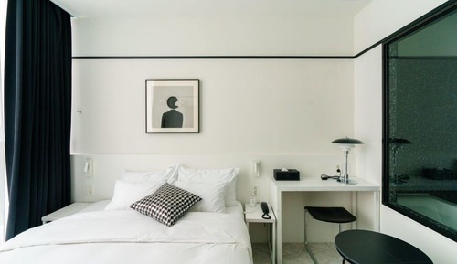 More Pretty Room_Bathtub