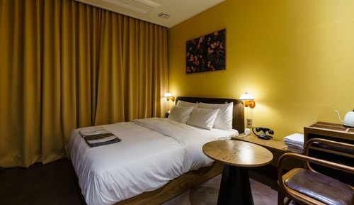 Pretty Room