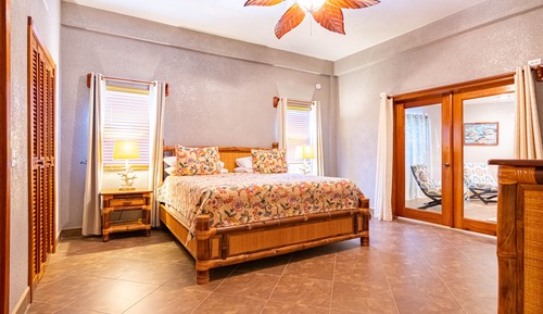 Grand Villa