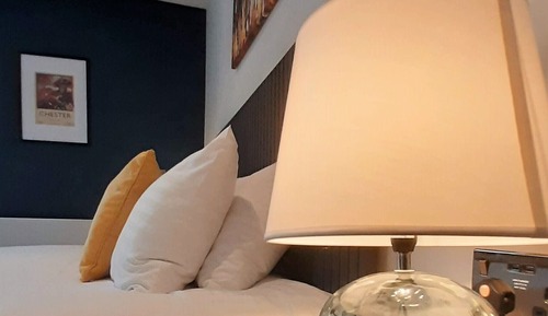 Classic Studio, 1 King Bed