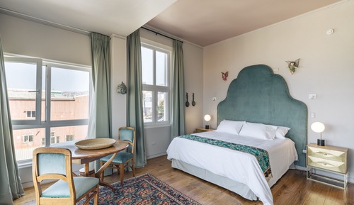 Premium Room