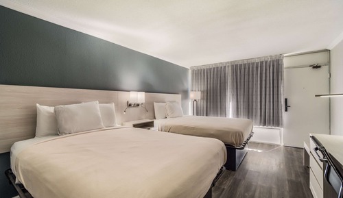 Room, 2 Queen Beds, Non Smoking