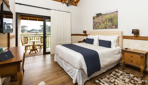 Deluxe Double Room, 1 Queen Bed, Patio
