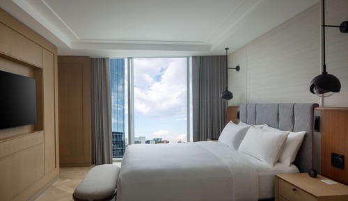 Superior Suite, 1 King Bed, Accessible (Hearing)